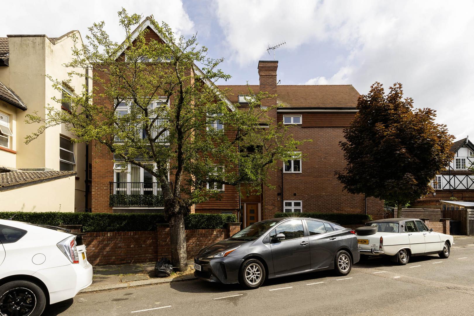 Modern Apartment Heathfield Park, Willesden Green